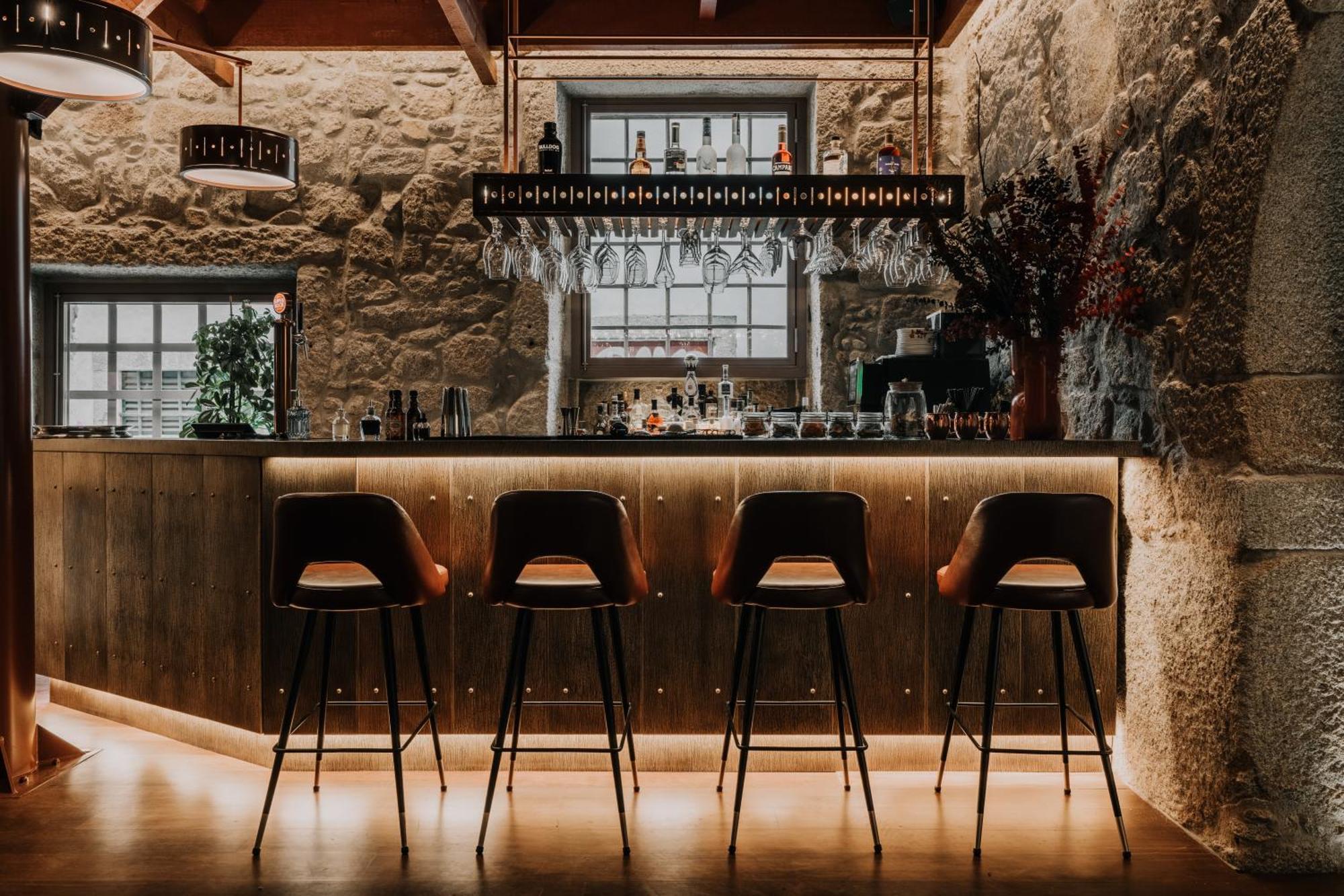 فندق Timbre Virtudes بورتو المظهر الخارجي الصورة The bar at the restaurant